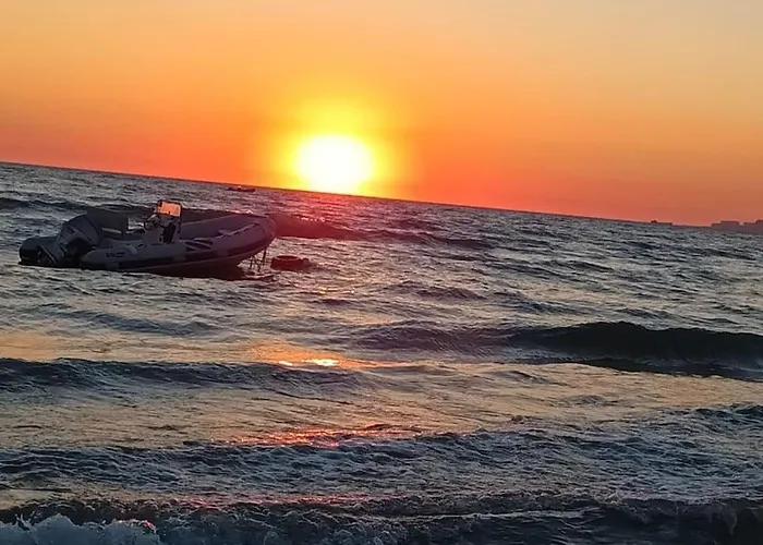 Seaview Haven - Golem, Albania ゴーレム